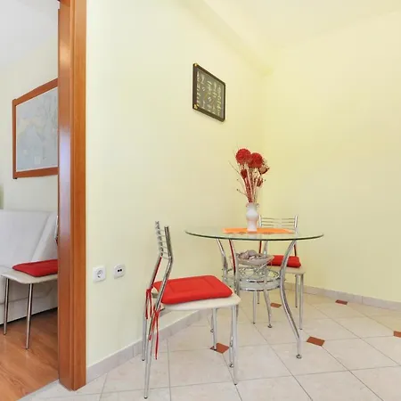 By The Sea Vela Luka, Korcula - 9244 *